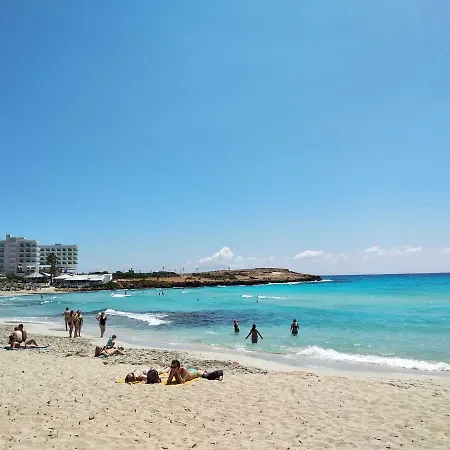 Paradise Townhouse A3 * Peyia